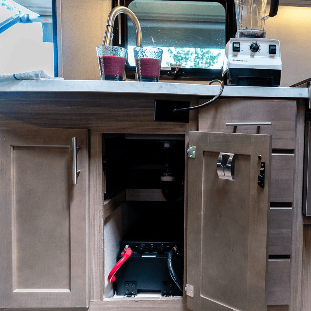 Renogy Pro S1 12V 240Ah LiFePO4 Battery